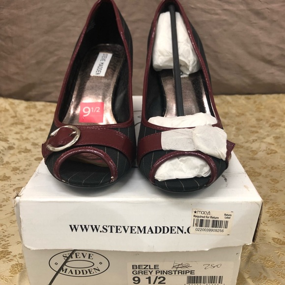 Steve Madden Women’s Heels - Picture 2 of 3